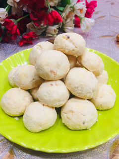 A picture of Custard powder cookies.