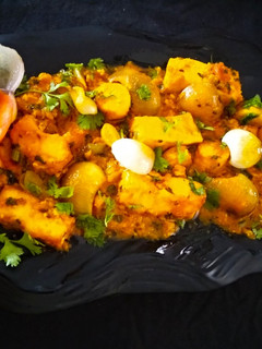 A picture of Paneer Do Pyaza.