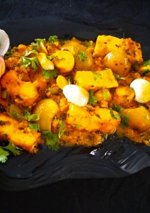 A picture of Paneer Do Pyaza.