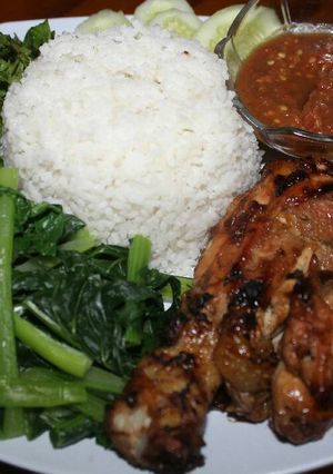 Foto resep Ayam bakar simple mantap (sambel trasi mentah)