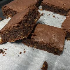 A picture of Turkish Brownies.