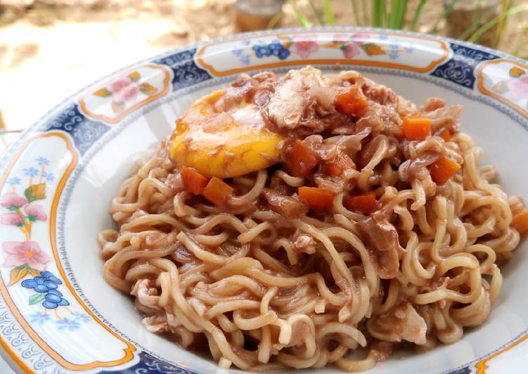 Mie Saus Coklat Keju