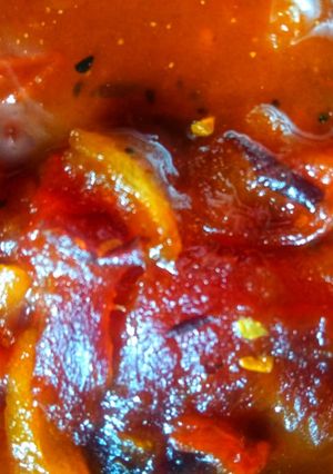 টমেটো খেজুরের চাটনি (tomato khejurer chatni recipe in Bengali) রেসিপির প্রধান ছবি