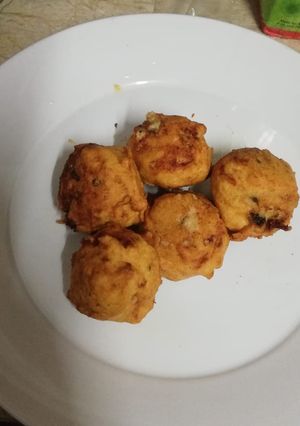 A picture of Potatoes balls.