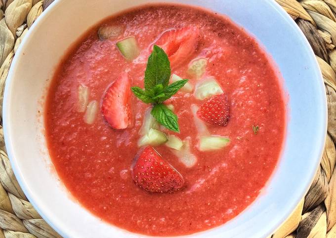 GASPACHO aux fraises 🍓 aux tomates 🍅 et concombre 🥒