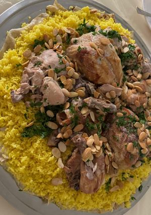 صورة لوصفة المنسف الاردني على اصوله بايدين سورية دمشقية ☺️