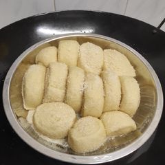 A picture of Steamed bread.