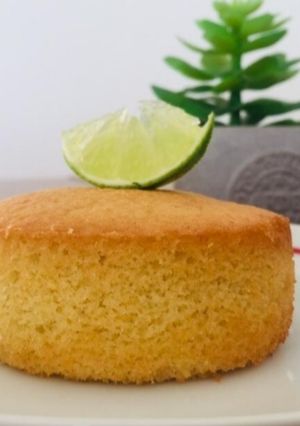 Una foto de Queque de limón esponjoso