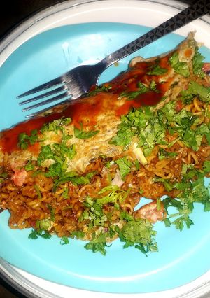 ম্যাগি ওমলেট(maggi omelette recipe in Bengali) রেসিপির প্রধান ছবি