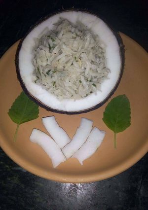 युम्मी नारियल सलाद (Yummy Coconut Salad recipe in hindi) रेसिपी मुख्य फोटो