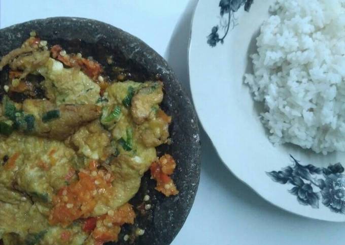 Resep Telor dadar sambal korek, Menggugah Selera