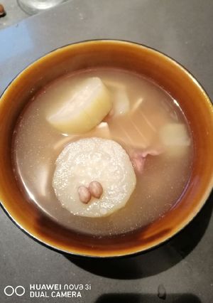 A picture of Hairy Melon Soup.