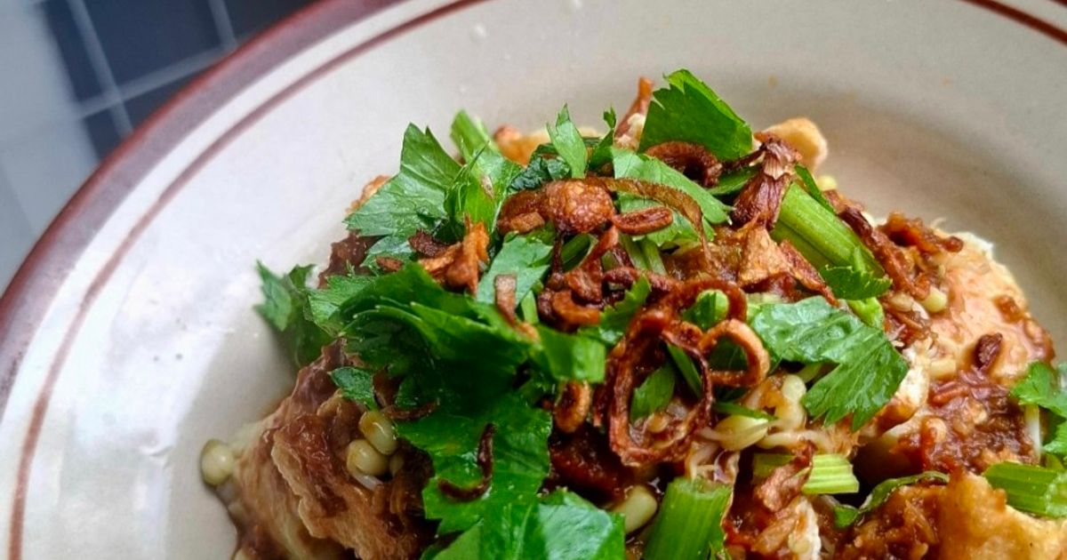 Lontong Tahu/Lontong Kecap