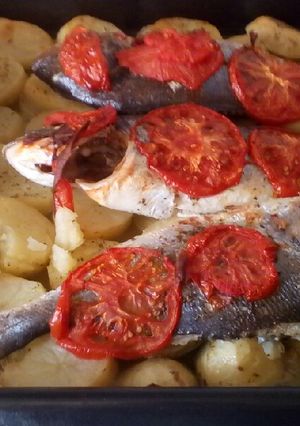 Φωτογραφία της συνταγής Τσιπούρες με πατάτες στο φούρνο