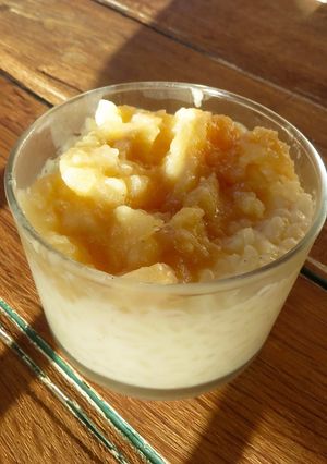 Une photo de Riz au lait et pommes caramélisées
