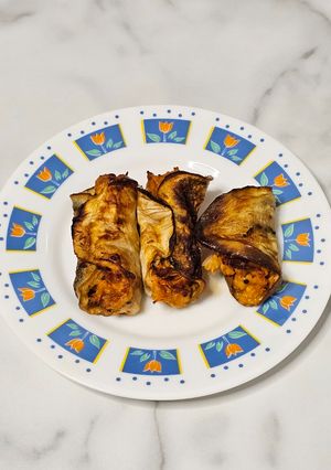 Una foto de Rolls de berenjena