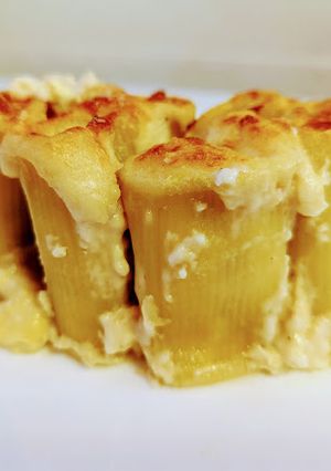 Foto di Paccheri ripieni gratinati al forno