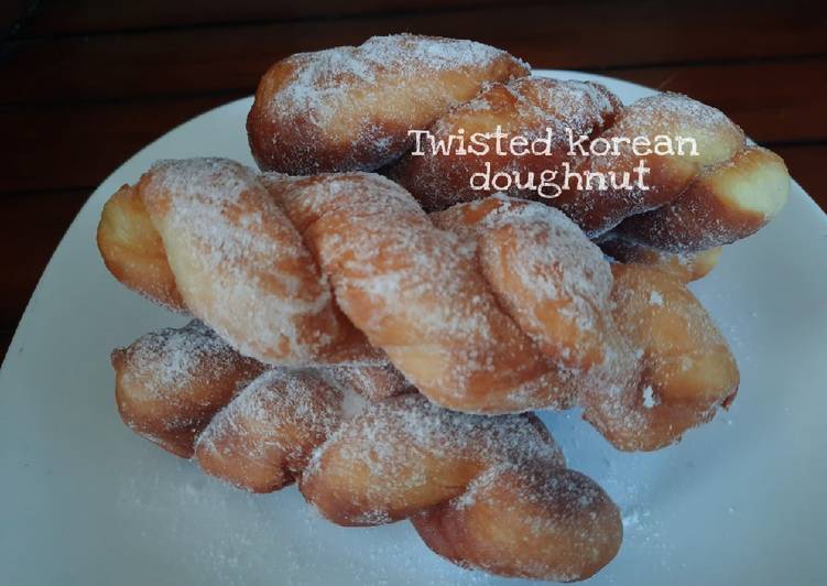 Twisted korean Doughnut