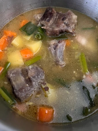 Langkah Mudah untuk Menyiapkan Resep 33. Sop Buntut Simple Anti Ribet, Lezat
