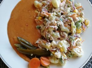 Una foto de Ensalada de Coliflor con atún