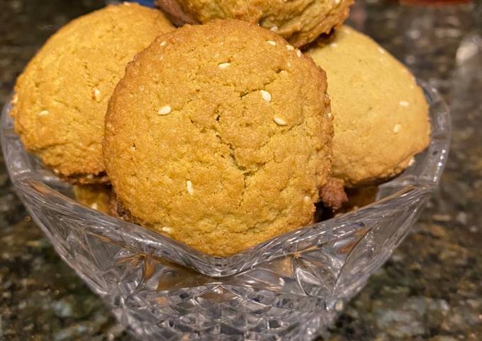 Matcha sesame cookies