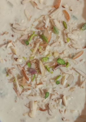A picture of Kesar pista rabri.