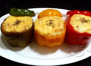 รูปของ พริกหวานยัดไส้อบชีส