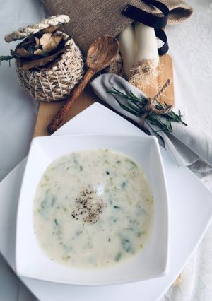 عکسی از دستور سوپ تره فرنگی