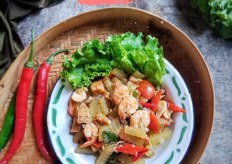 Cara Menyegarkan Makan di DimeCah Kulit Semangka