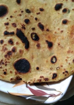 A picture of Aloo Paratha.