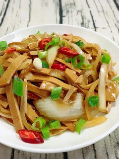 涼拌豆干絲 的食譜成品照片
