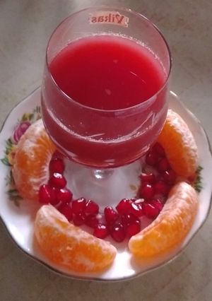 অরেঞ্ বেদানা ককটেল (Orang badana cocktail racipe in bengali) রেসিপির প্রধান ছবি