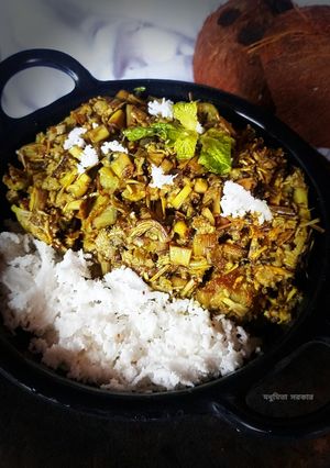 A picture of Banana blossom or banana flower curry with coconut.