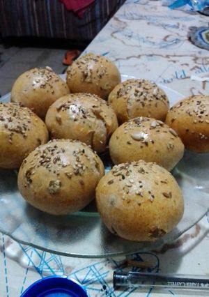 Una foto de Pancitos integrales con aceitunas