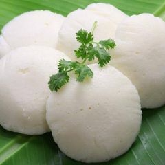 Suji(Rava) Idli A picture of Suji(Rava) Idli.