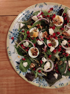 Una foto de Ensalada navideña
