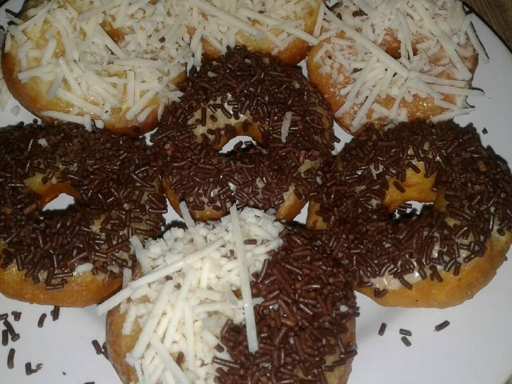 Langkah Mudah untuk Menyiapkan Donat Ubi mudah sekali, Lezat