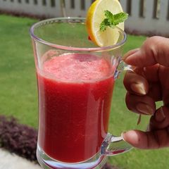 A picture of Watermelon juice.