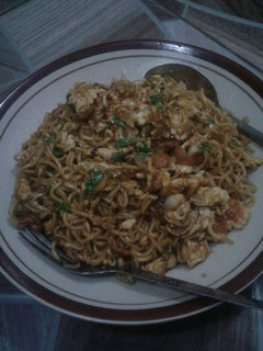 Foto resep Mie goreng mak nyuuuusssss