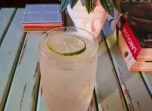Una foto de Chilcano de pisco