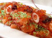 Una foto de tartar con caviar