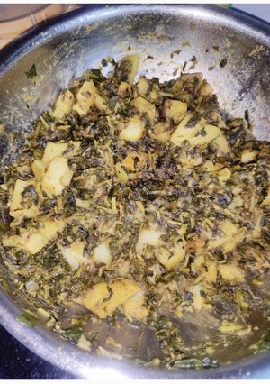 आलू मेथी की सब्जी (Aloo methi ki sabzi recipe in hindi) रेसिपी मुख्य फोटो