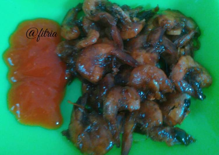 Cara Gampang Menyiapkan Udang panggang bumbu kecap Anti Gagal