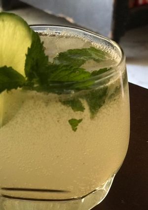 A picture of Mojitos.