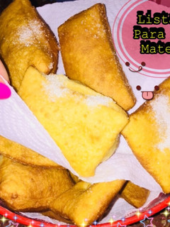 Una foto de Unas ricas tortas fritas 😋☺️