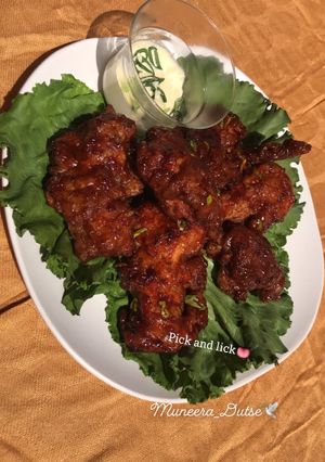 A picture of Korean style fried chicken.