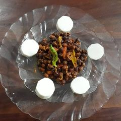 A picture of Sprouted Kala Chana.