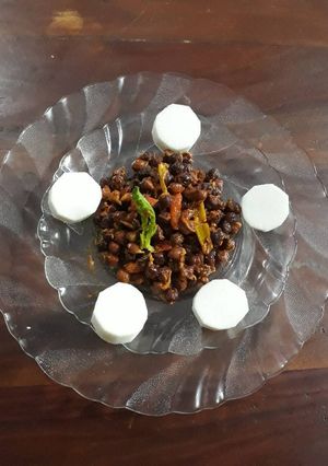 A picture of Sprouted Kala Chana.