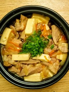 豬肉豆腐煲 的食譜成品照片
