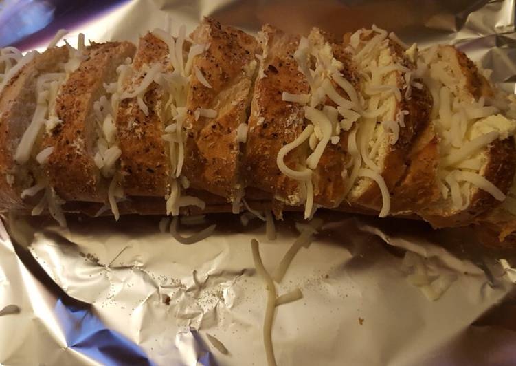 Easiest Way to Prepare Speedy The Original Garlic Cheesy Bread